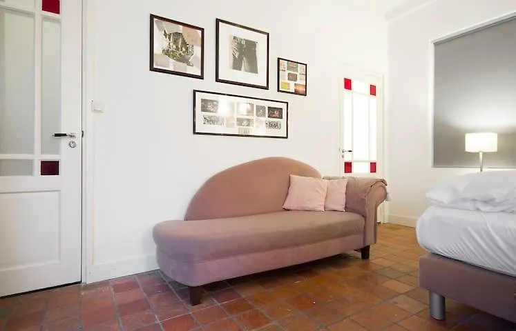 Ground floor Jordaan Apartment-1